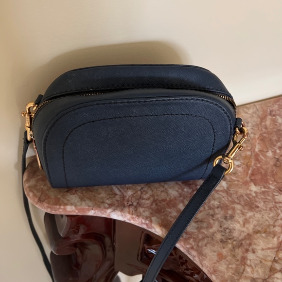 Marc Jacobs Navy purse - Picture 3 of 3